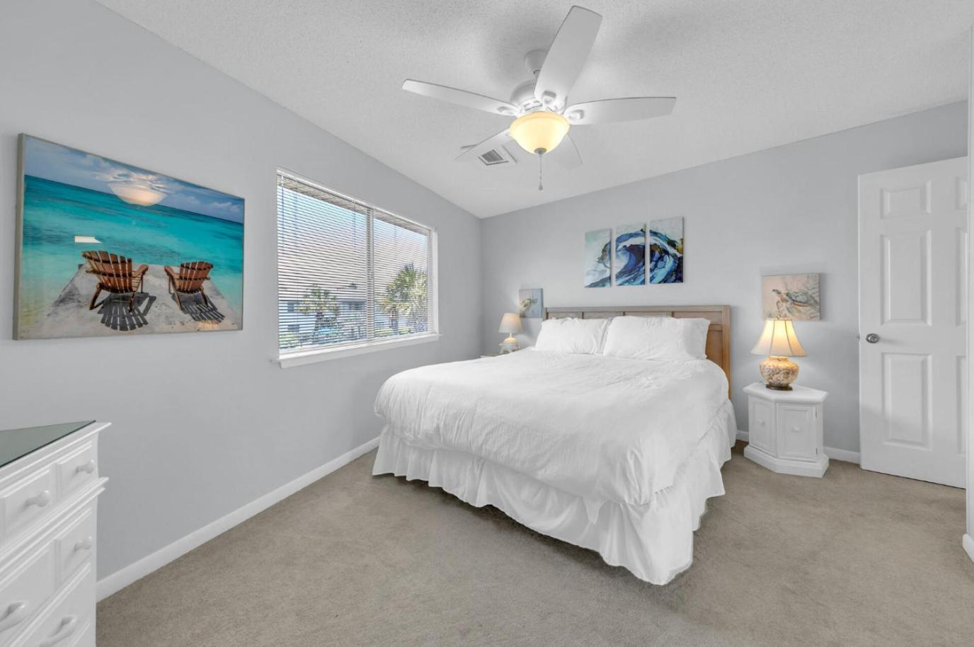 Crystal Village Ii Unit 10b- Close To And Pool!