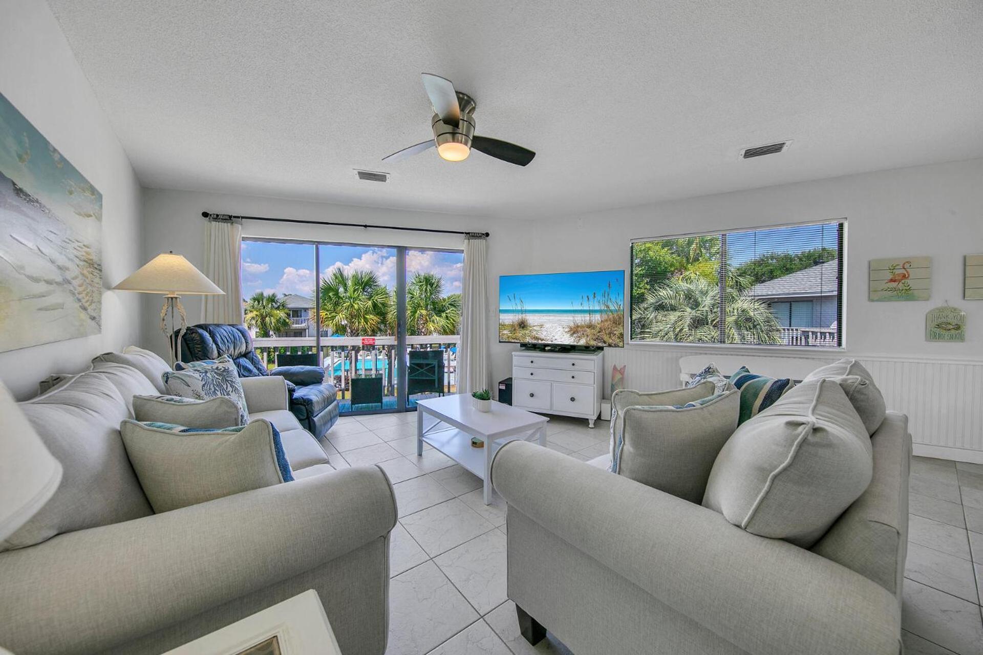 Holiday home Crystal Village Ii Unit 10b- Close To And Pool!