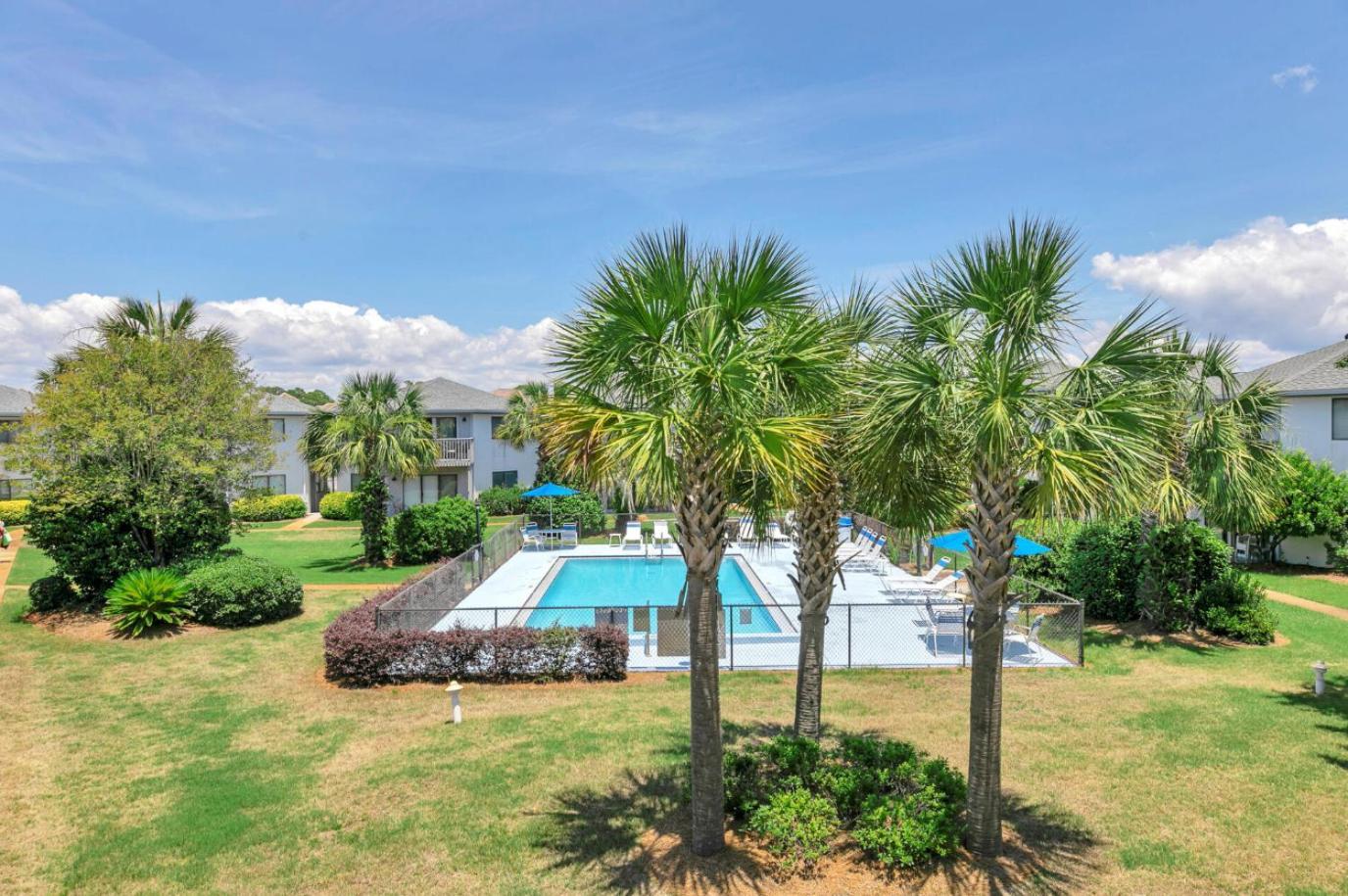 Crystal Village Ii Unit 10b- Close To And Pool! Holiday home *