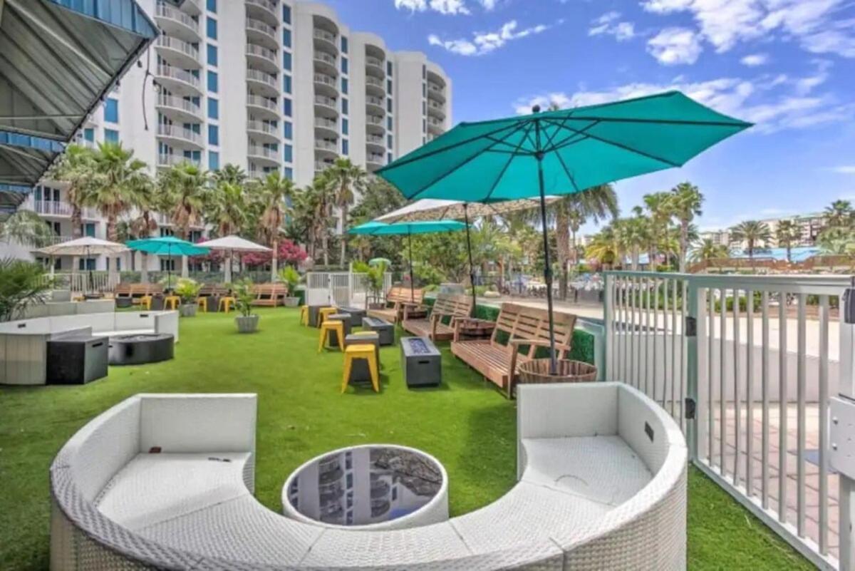 5 Star 11th Fl Stunning Sunrise 2br 2ba King Suite,pools ,shuttle Or Walk To Holiday home *
