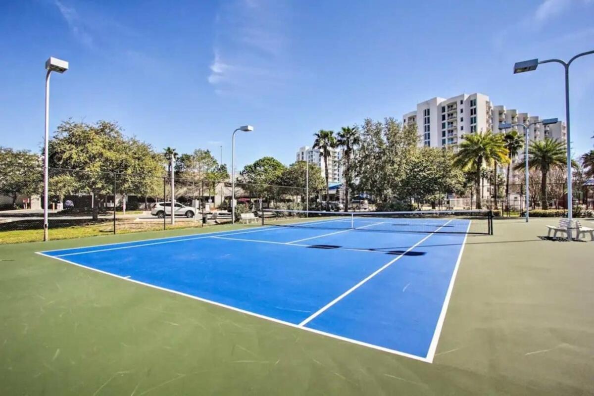 Holiday home 5 Star 11th Fl Stunning Sunrise 2br 2ba King Suite,pools ,shuttle Or Walk To Destin