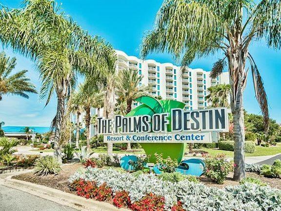 Palms 2 Bedroom King Poolside Shuttle * Destin