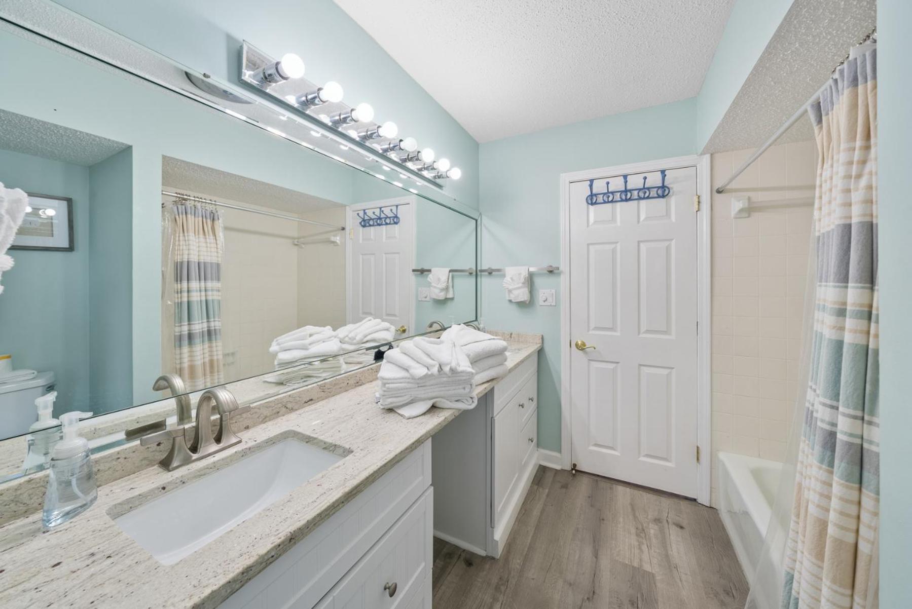 Coastal Tides At Enclave 403a Holiday home *