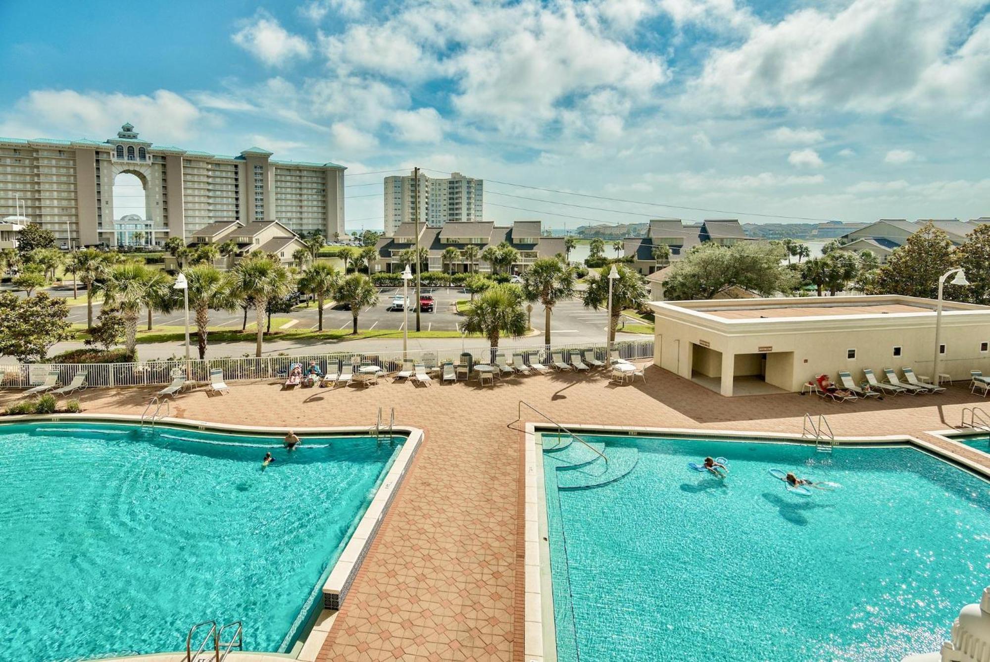 Ariel Dunes I 203