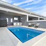 Henderson Beach Villa #4- Six On The Beach