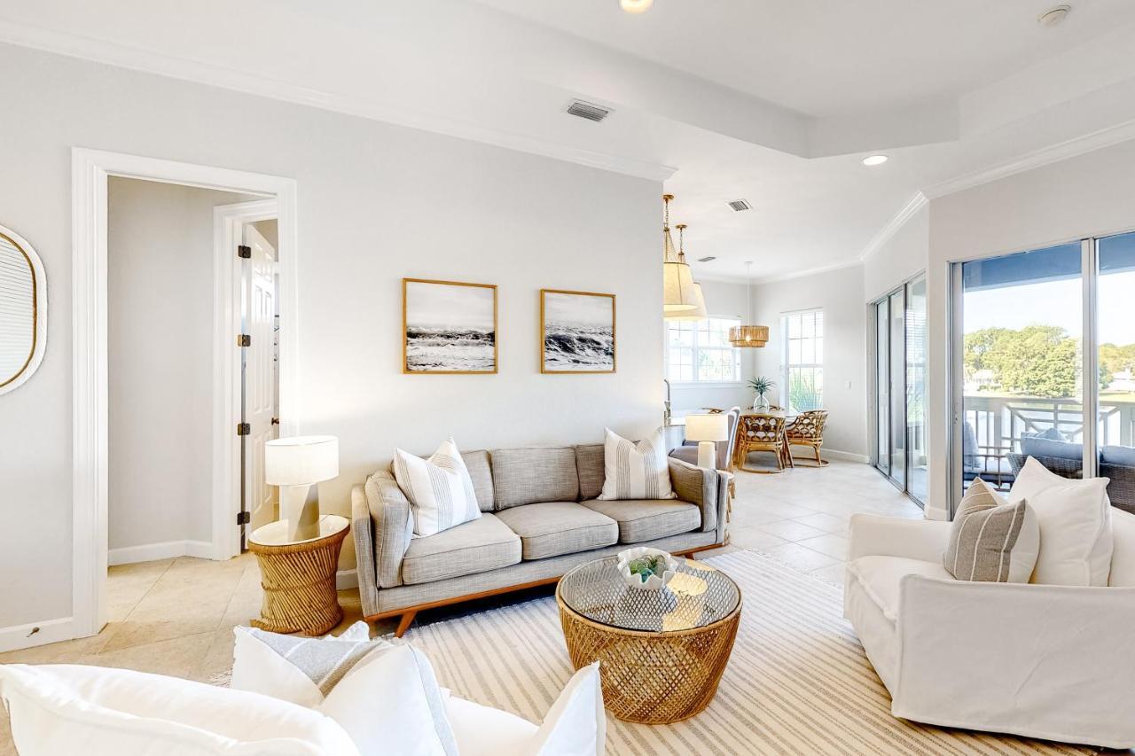 Apartment Crystal Cove #301 Wine Down
