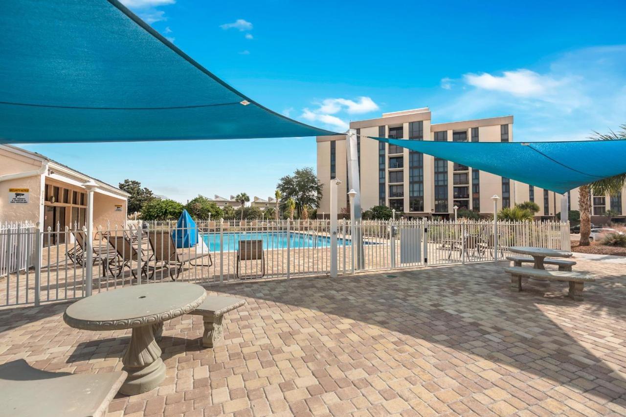Enclave 201b- Two Pina Coladas Holiday home *