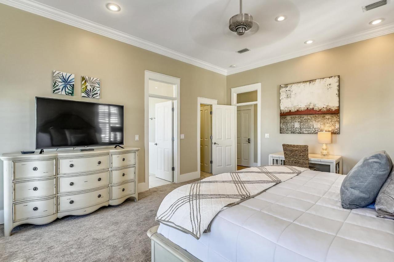 Paradise Pointe * Destin