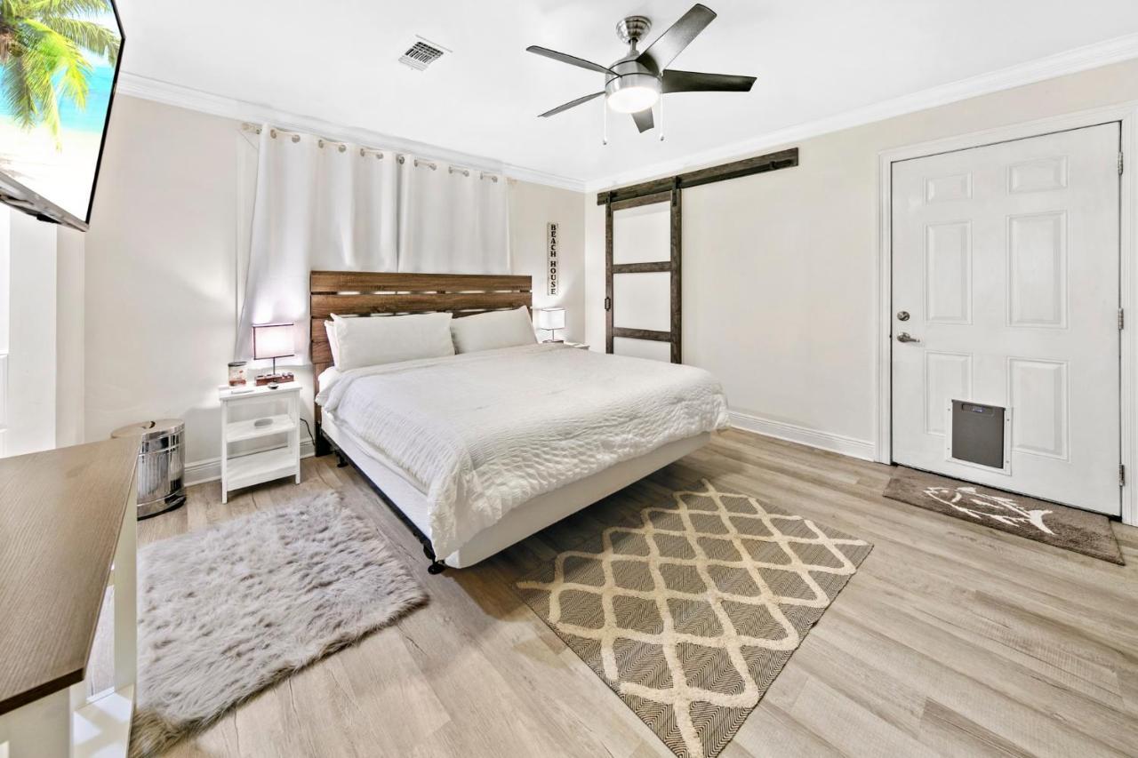 Side Retreat * Destin