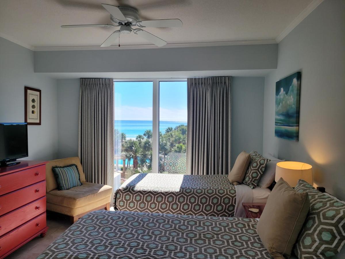 Holiday home Golf Cart. Remodeled Condo! Westwinds 4727 Gulf Front. Larger Floorplan!! Wonderful Pool