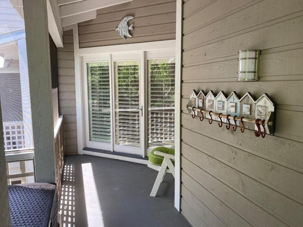 Apartment Gated Gulf Front In Hidden Dunes Beach & Tennis