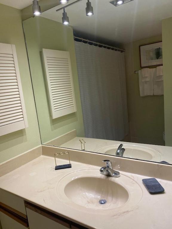 Apartment Gated Gulf Front In Hidden Dunes Beach & Tennis