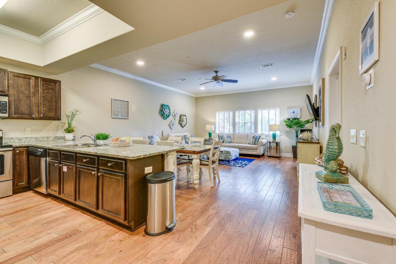 Miramar With Pool - Walk To Beach! *