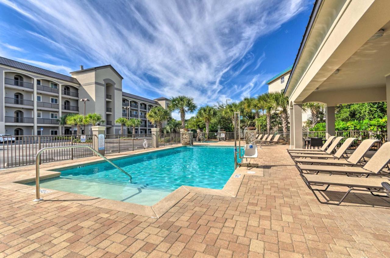 Miramar With Pool - Walk To Beach! *