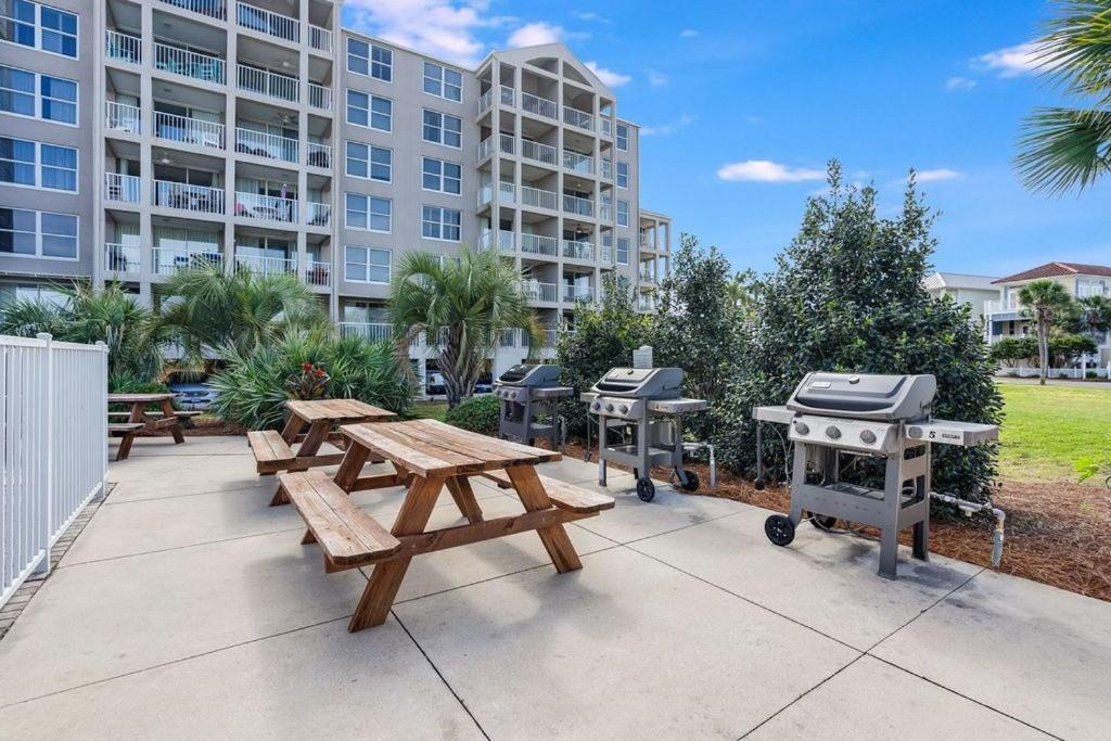 Magnolia House 201 At Pointe Holiday home Destin