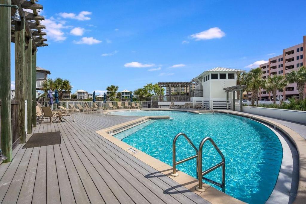 Magnolia House 201 At Pointe Destin