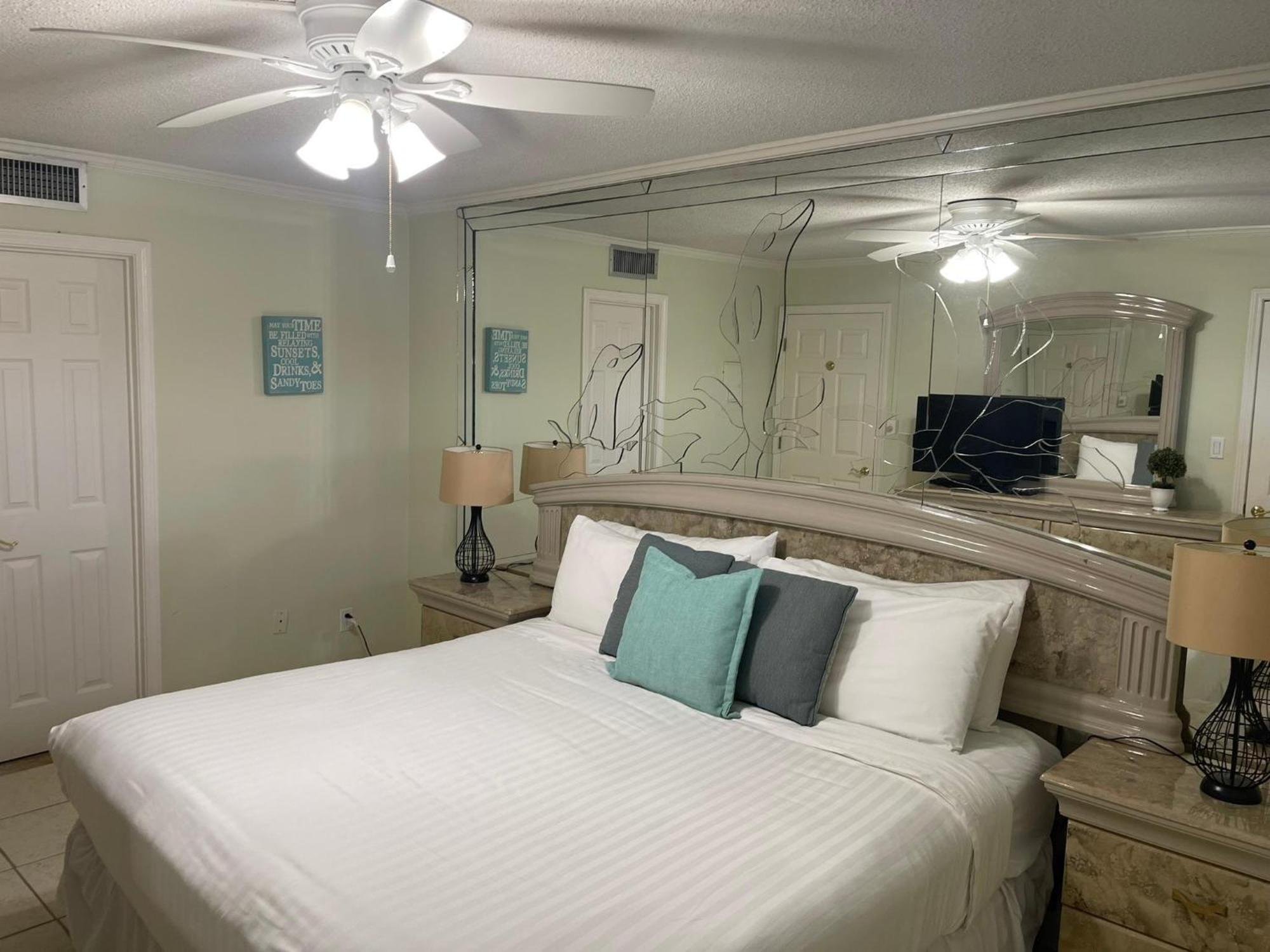 Surf And Racquet Unit 214 Holiday home Destin