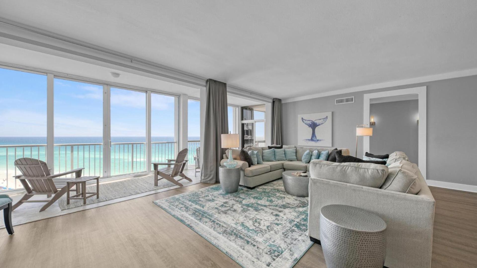 Completely Renovated Luxury 3 Bedroom Front In Destin! Holiday home *