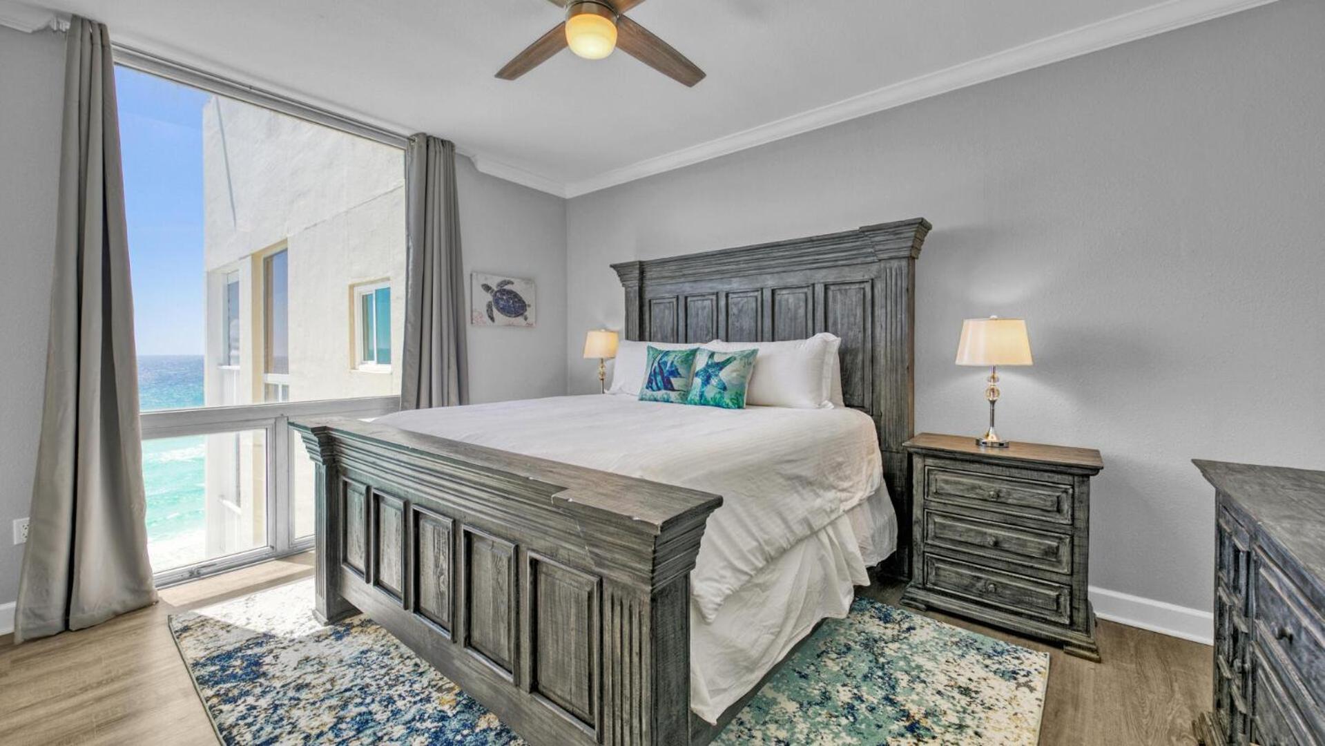 Completely Renovated Luxury 3 Bedroom Front In Destin! Destin