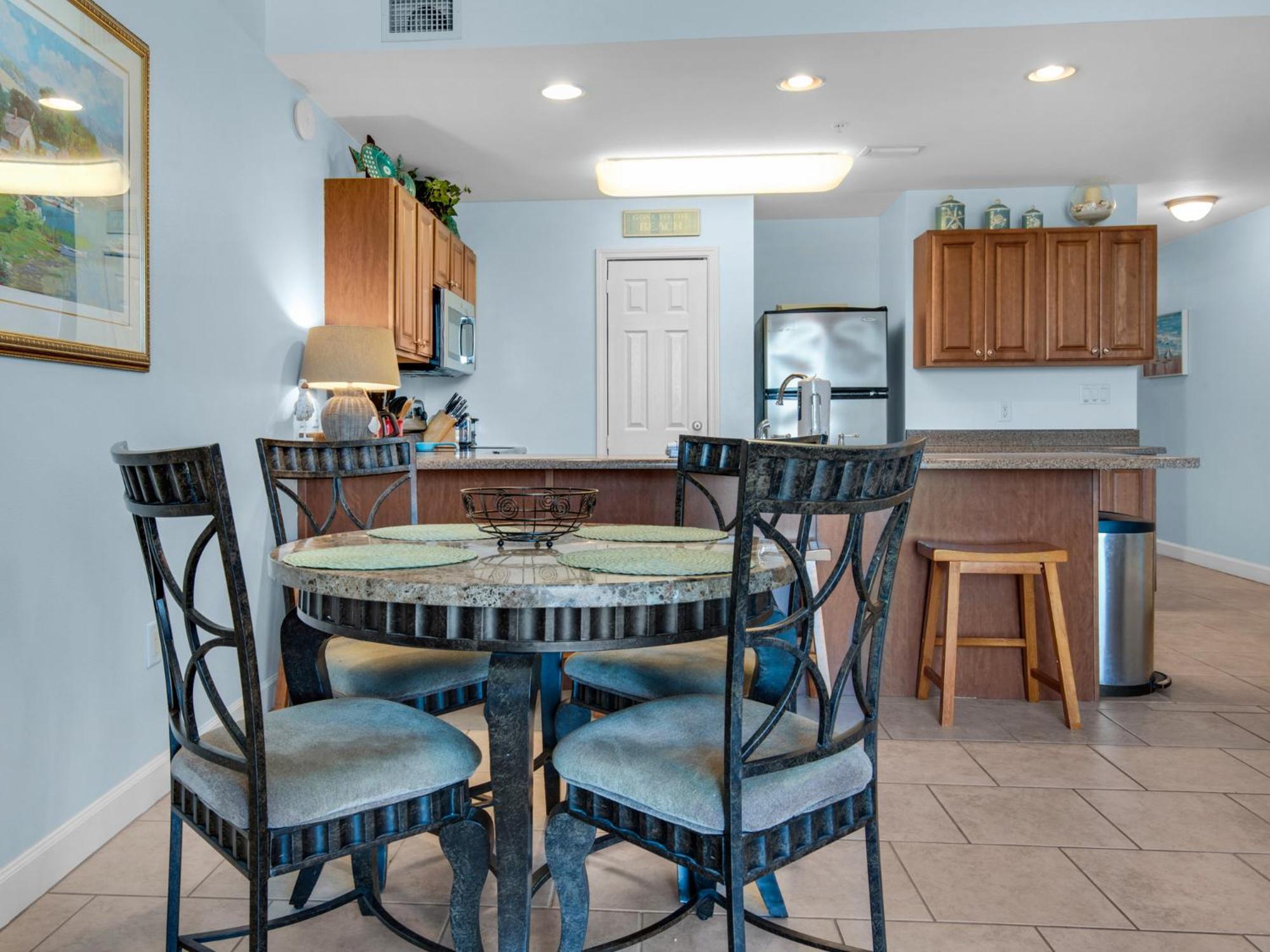 312 By Newman-dailey Apartment *