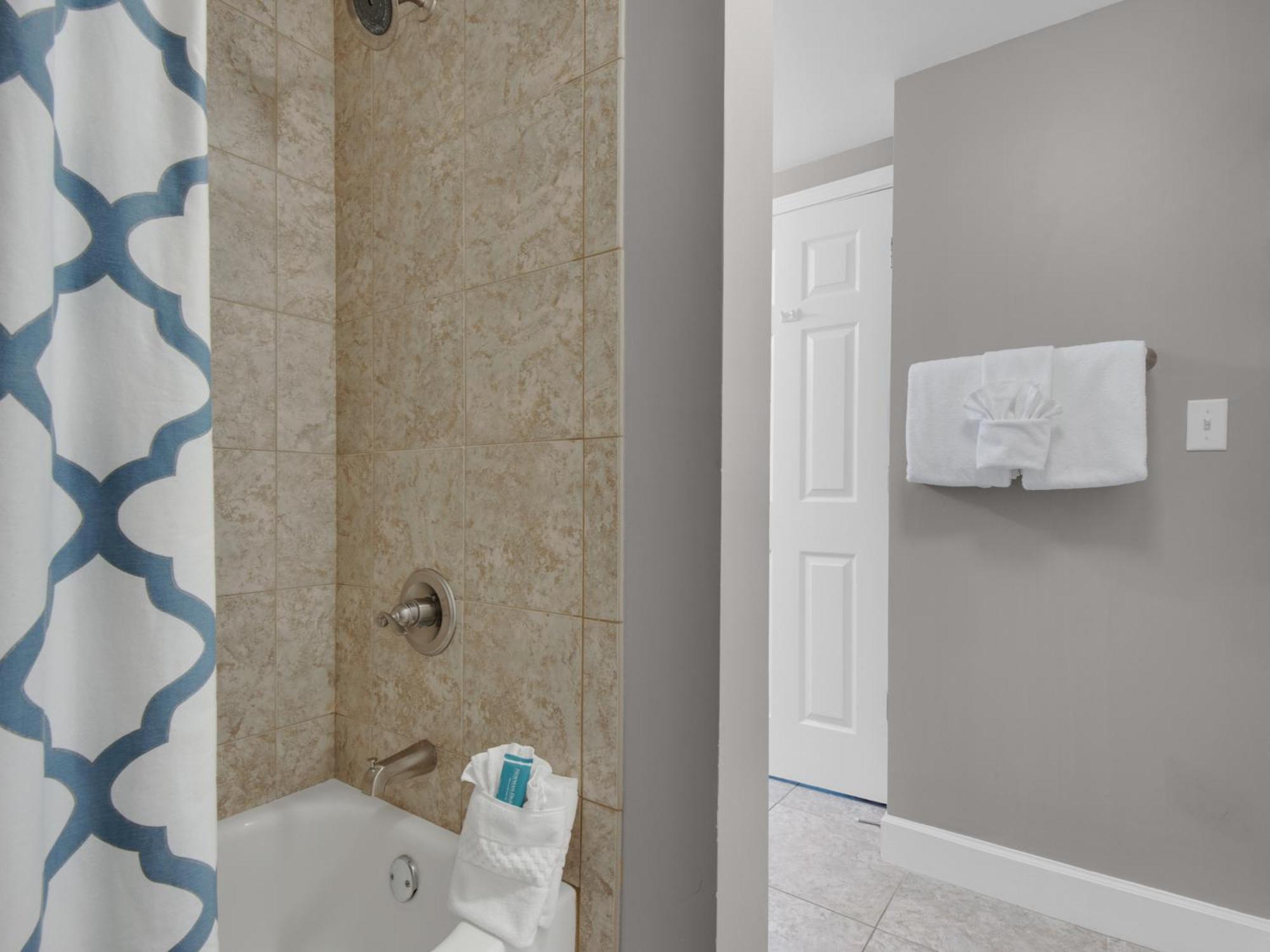 Jade East Towers 1050 By Newman-dailey * Destin