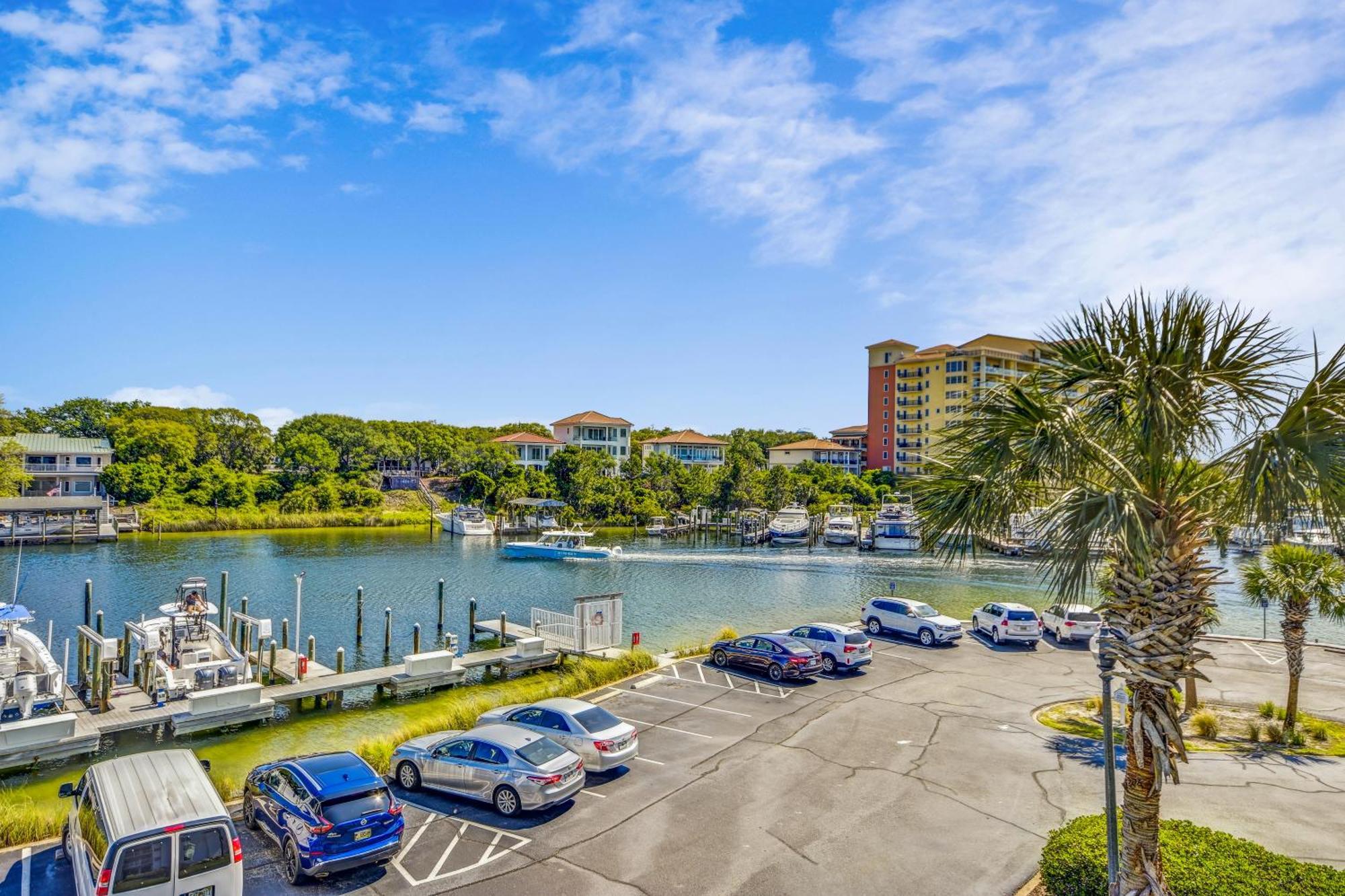 Apartment Dolphin Point 303c- By Isle Destin