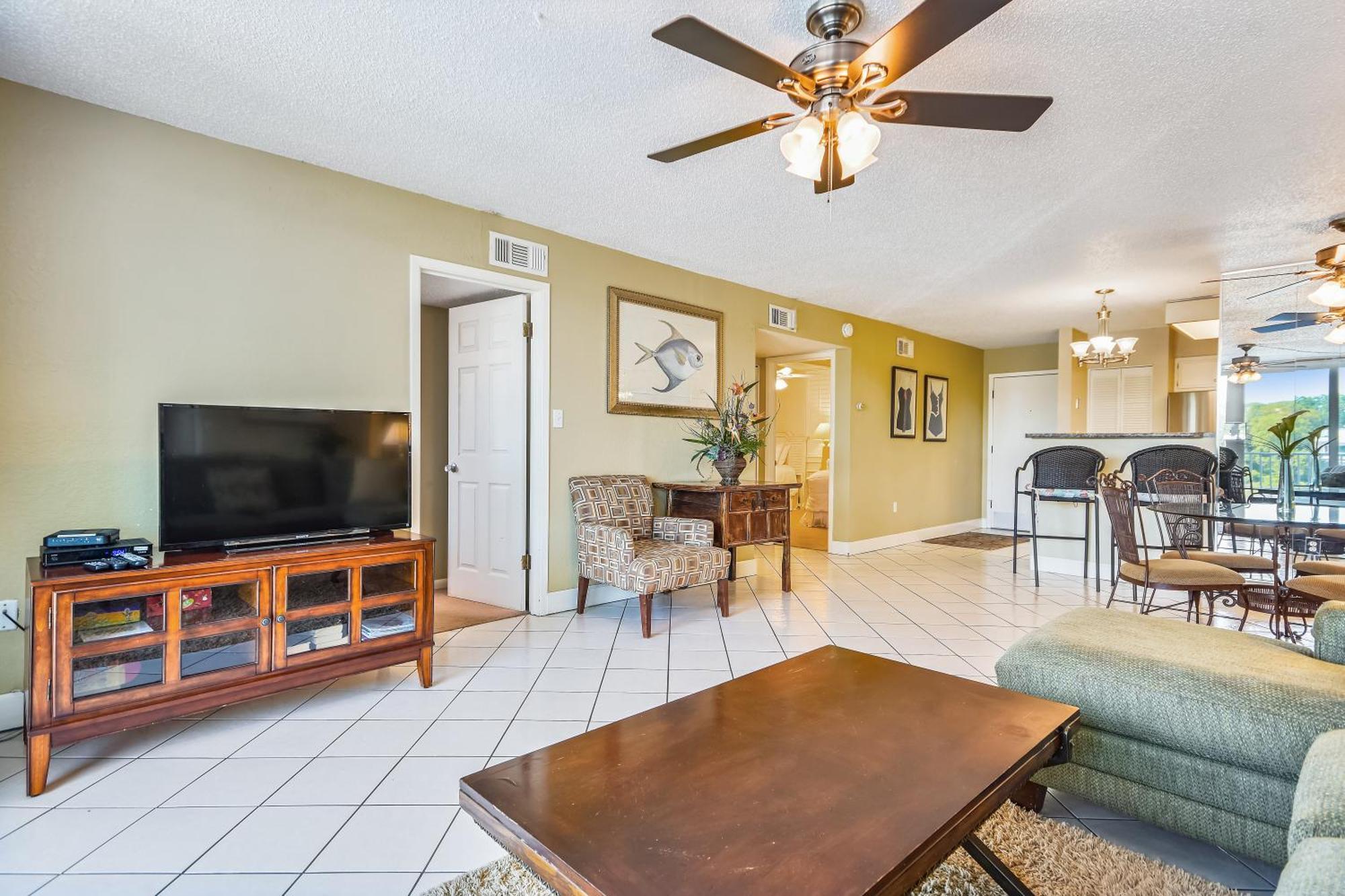 Apartment Dolphin Point 303c- By Isle Destin