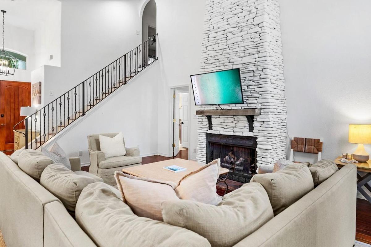 Private Tropical Oasis Near Hot Tub&golfca Holiday home *