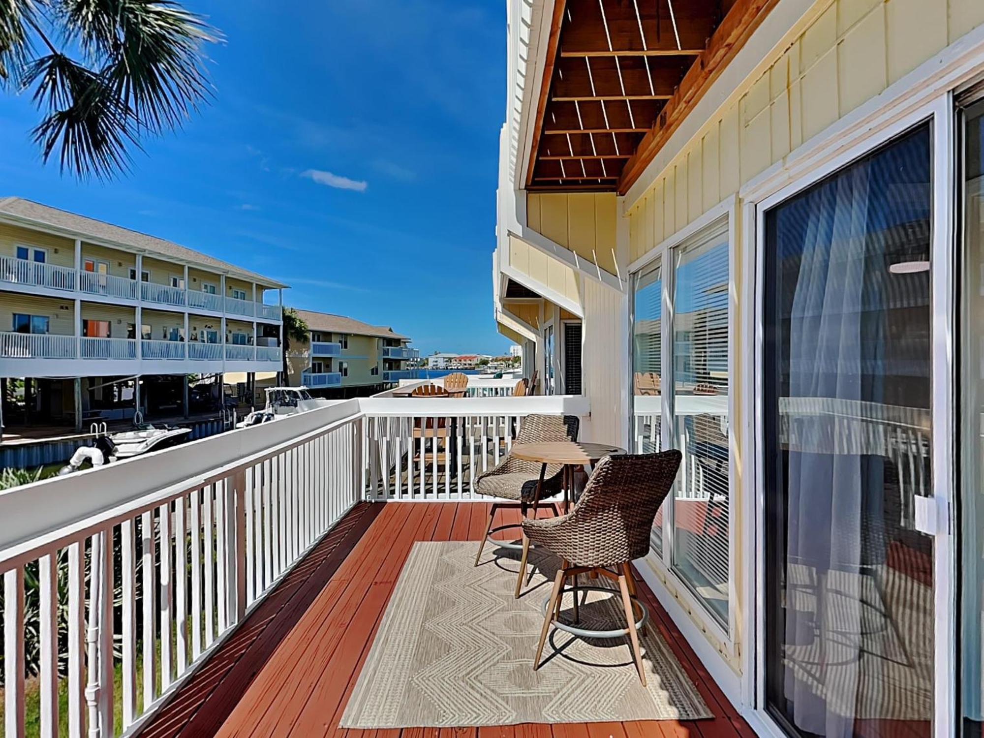 Apartment Sandpiper Cove 1027 *