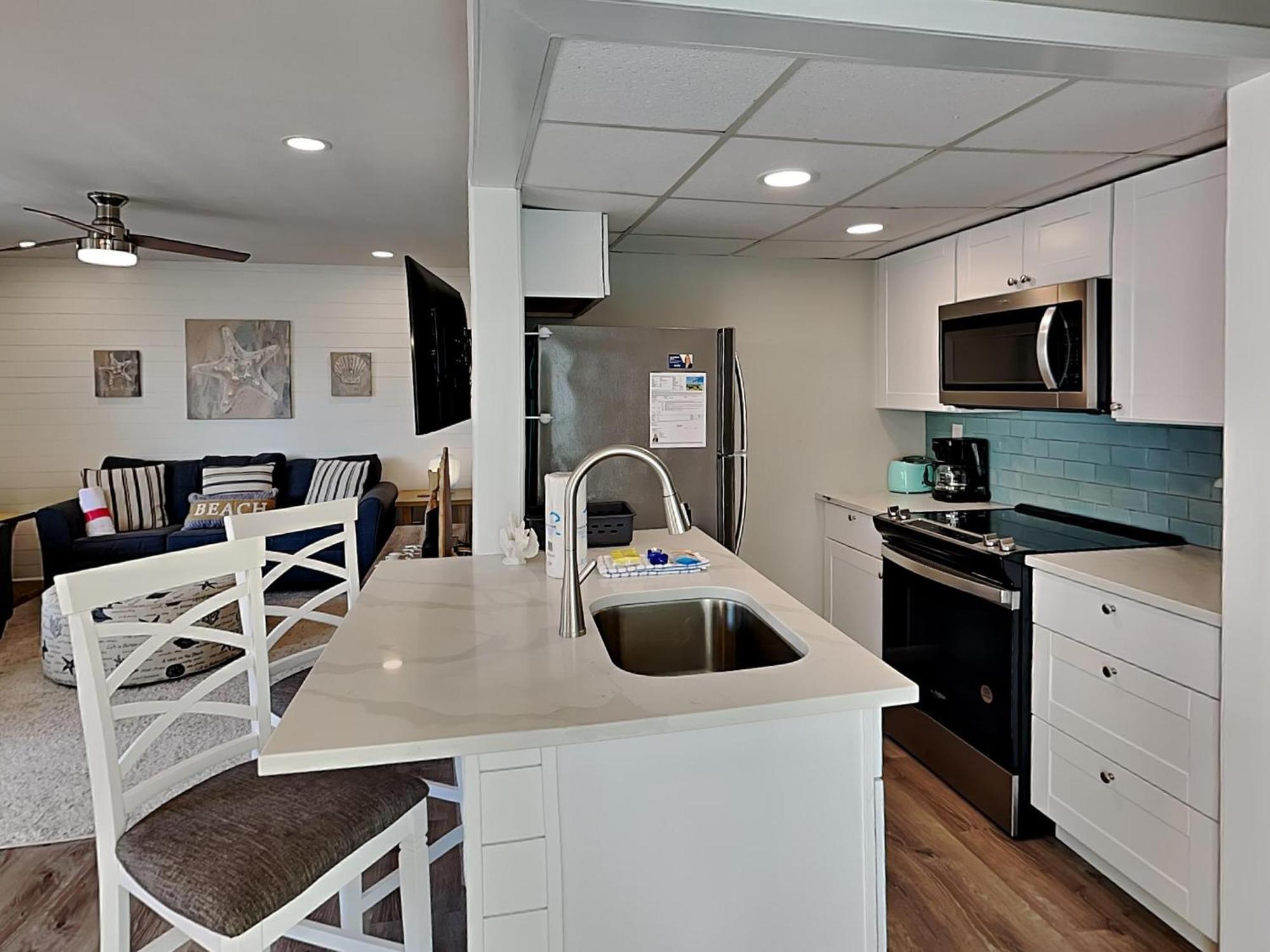 Sandpiper Cove 1027 * Destin
