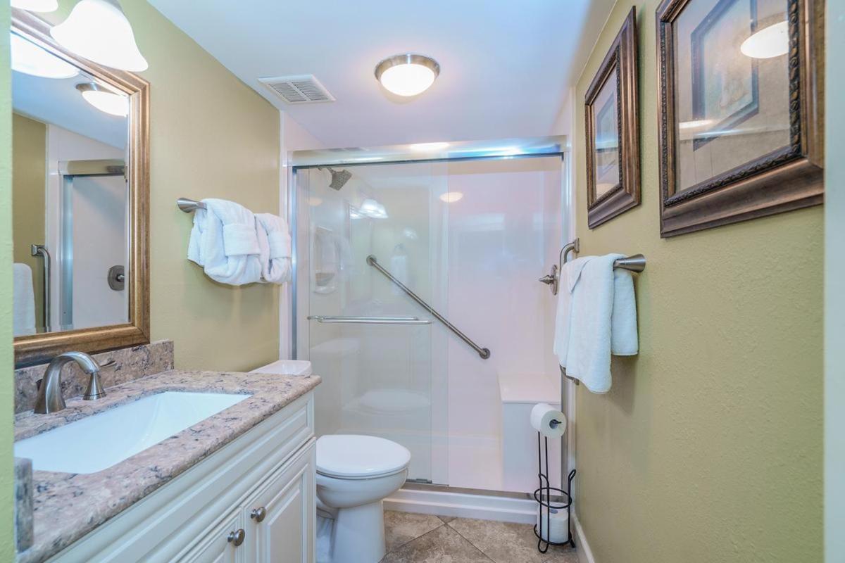 Shoreline Towers Unit 1043 Holiday home Destin