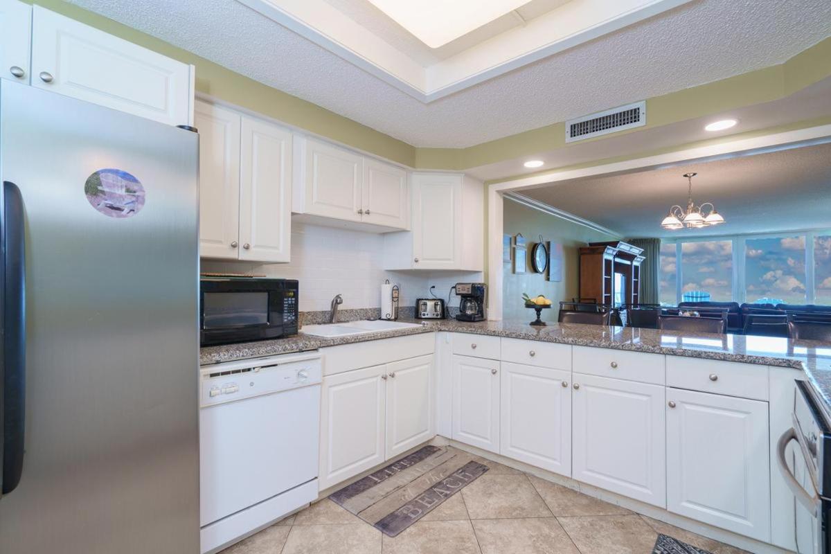 Shoreline Towers Unit 1043 Destin