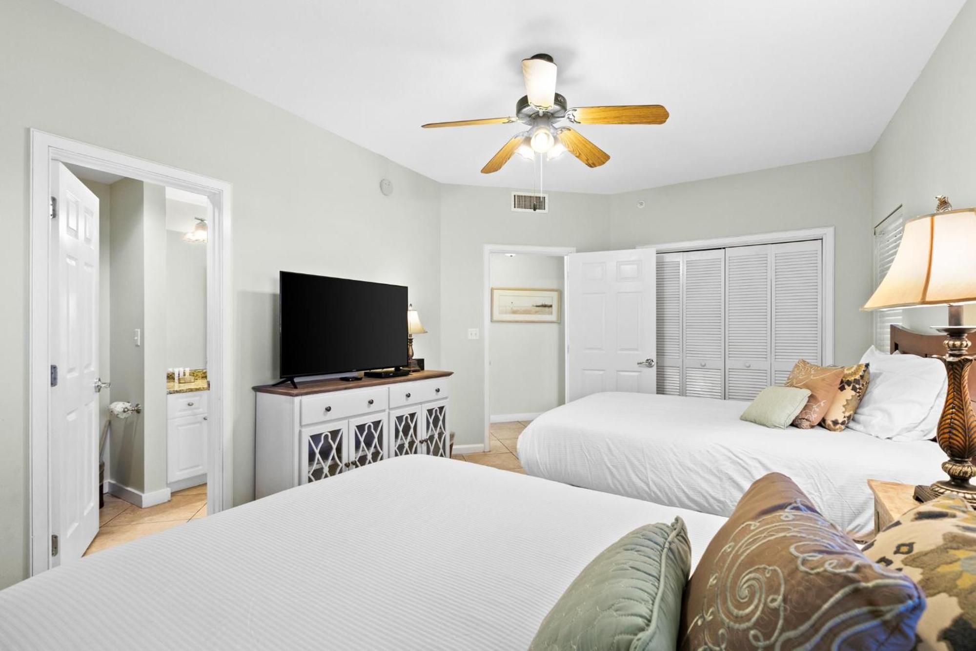 The Crescent 313 Holiday home