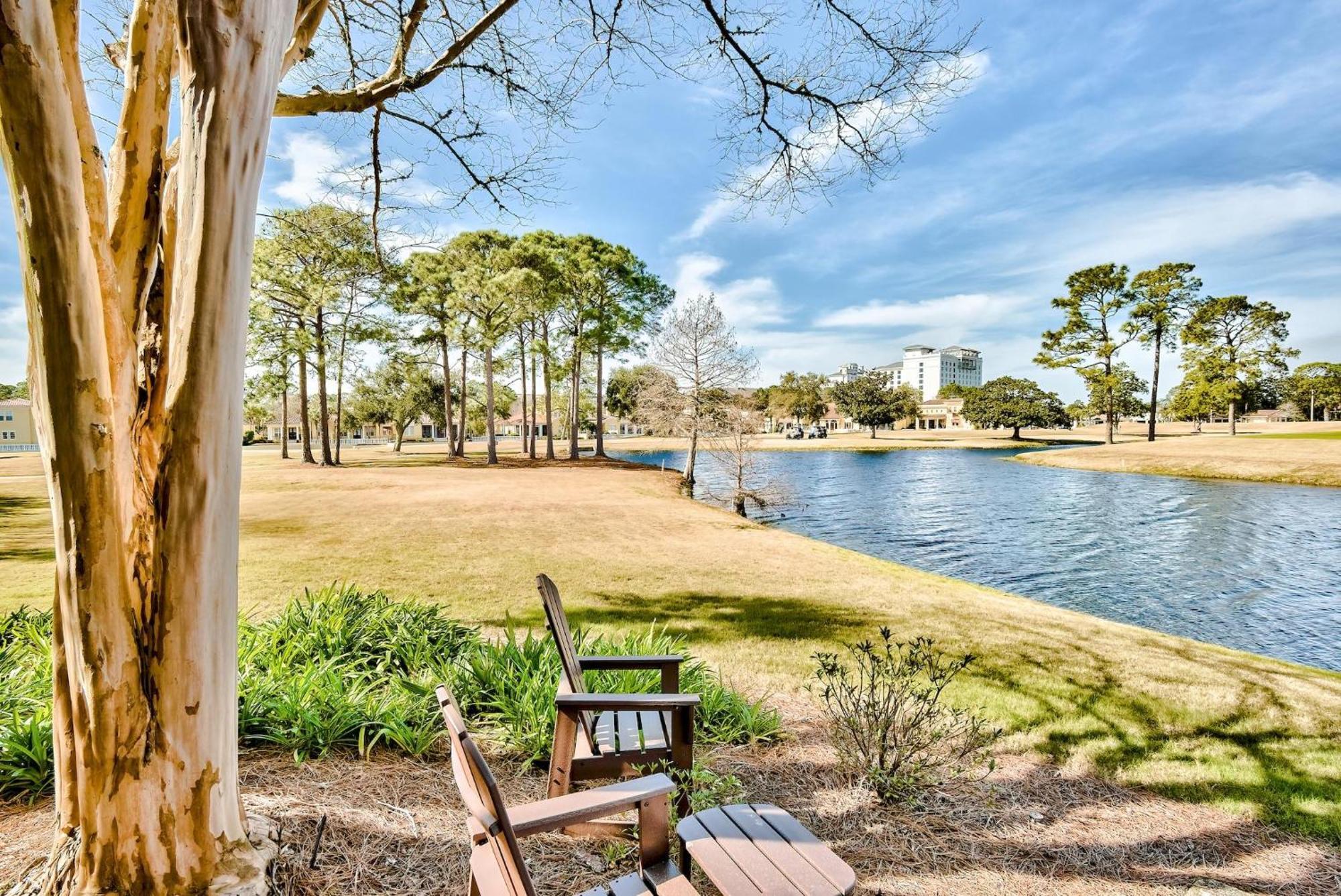 Magnolia Bay 8598