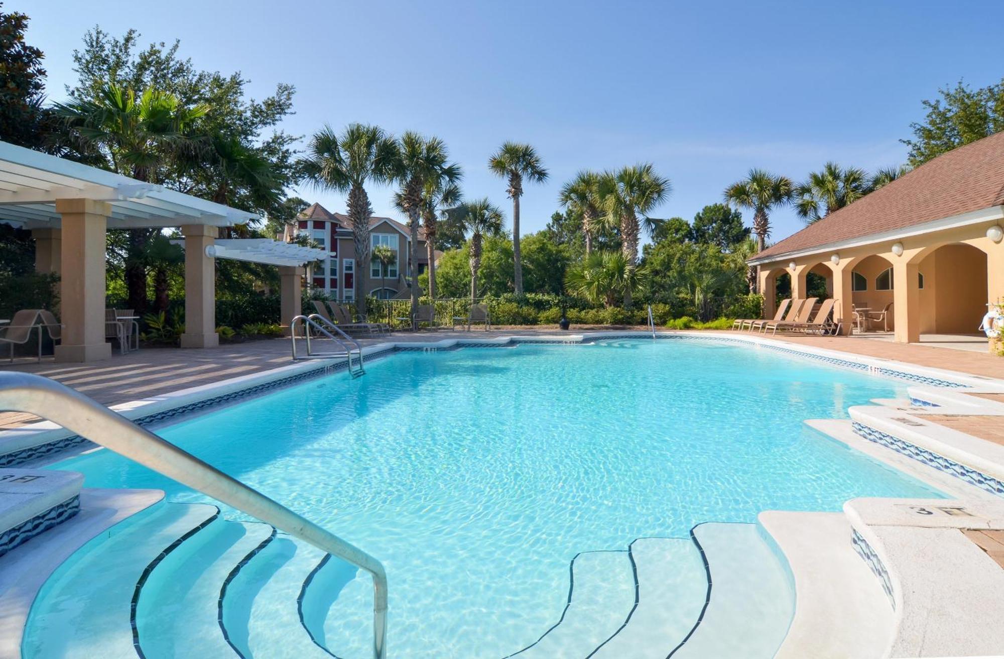 Magnolia Bay 8598 *