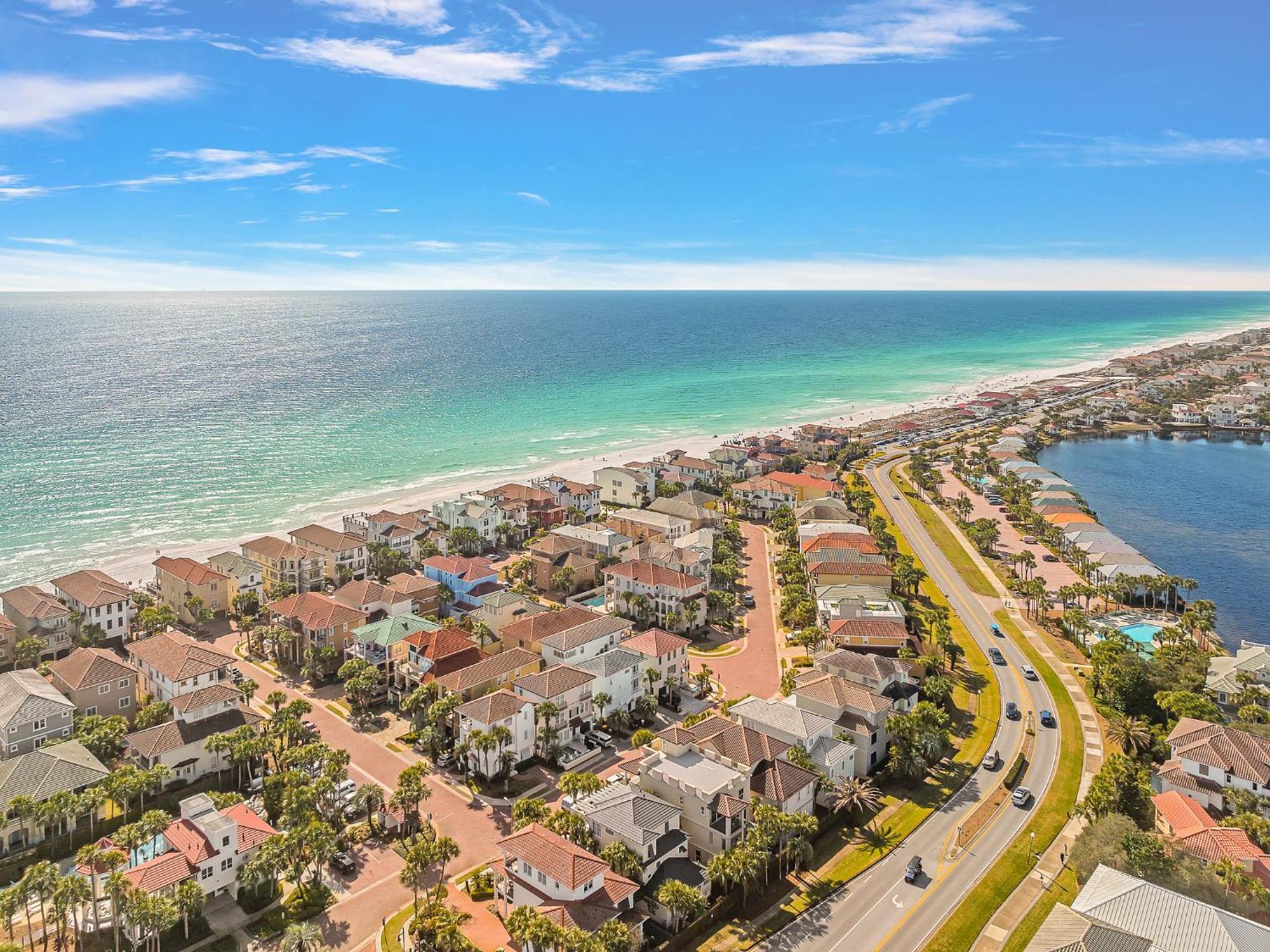 Holiday home View - Gated Community With Pool Hot Tub Destin