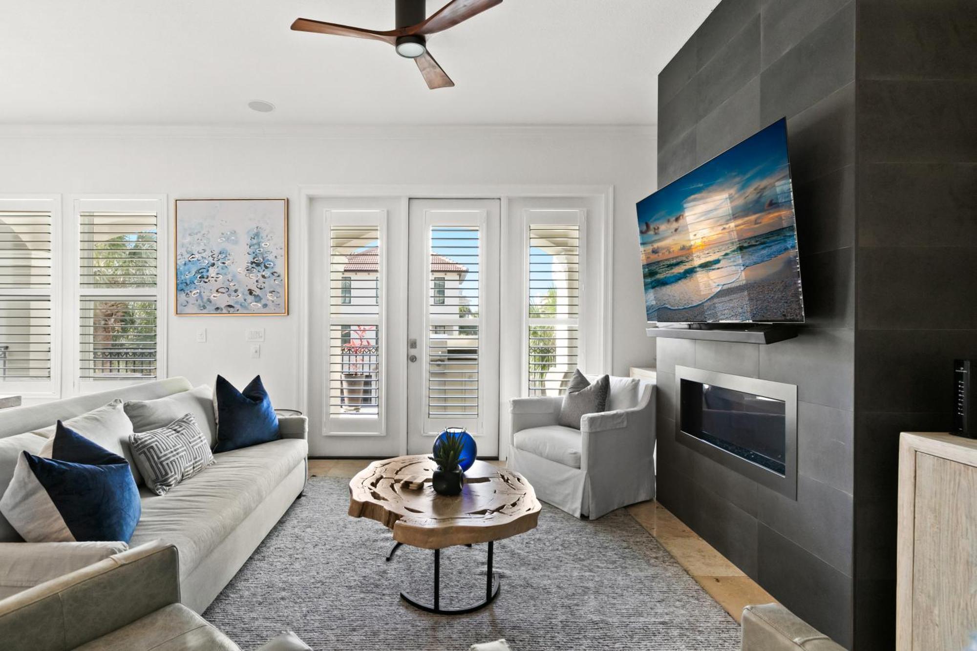 View - Gated Community With Pool Hot Tub Destin