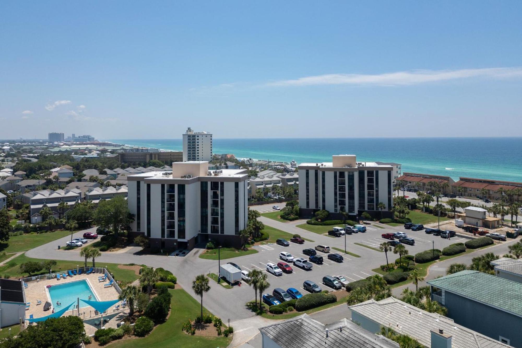 Holiday home Enclave 201b- Two Pina Coladas Destin