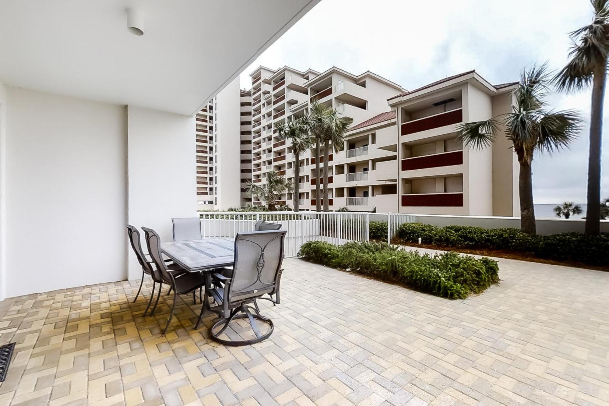 Apartment Tops'l Tides 0102 *