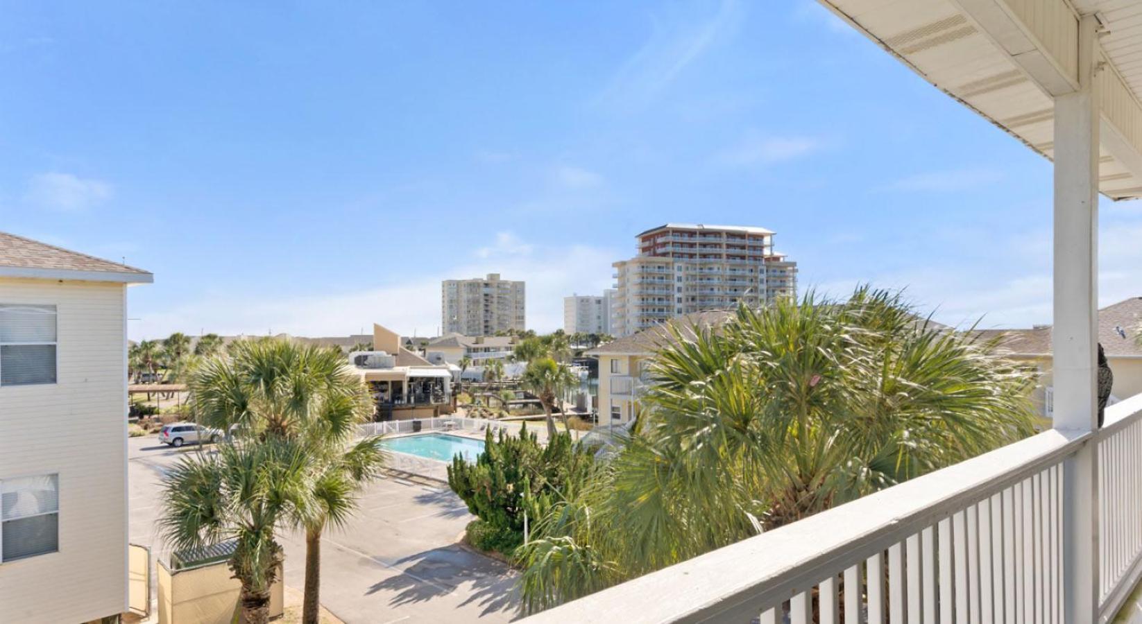 Sandpiper Cove Unit 4231 Your Getaway With Free Service Holiday home