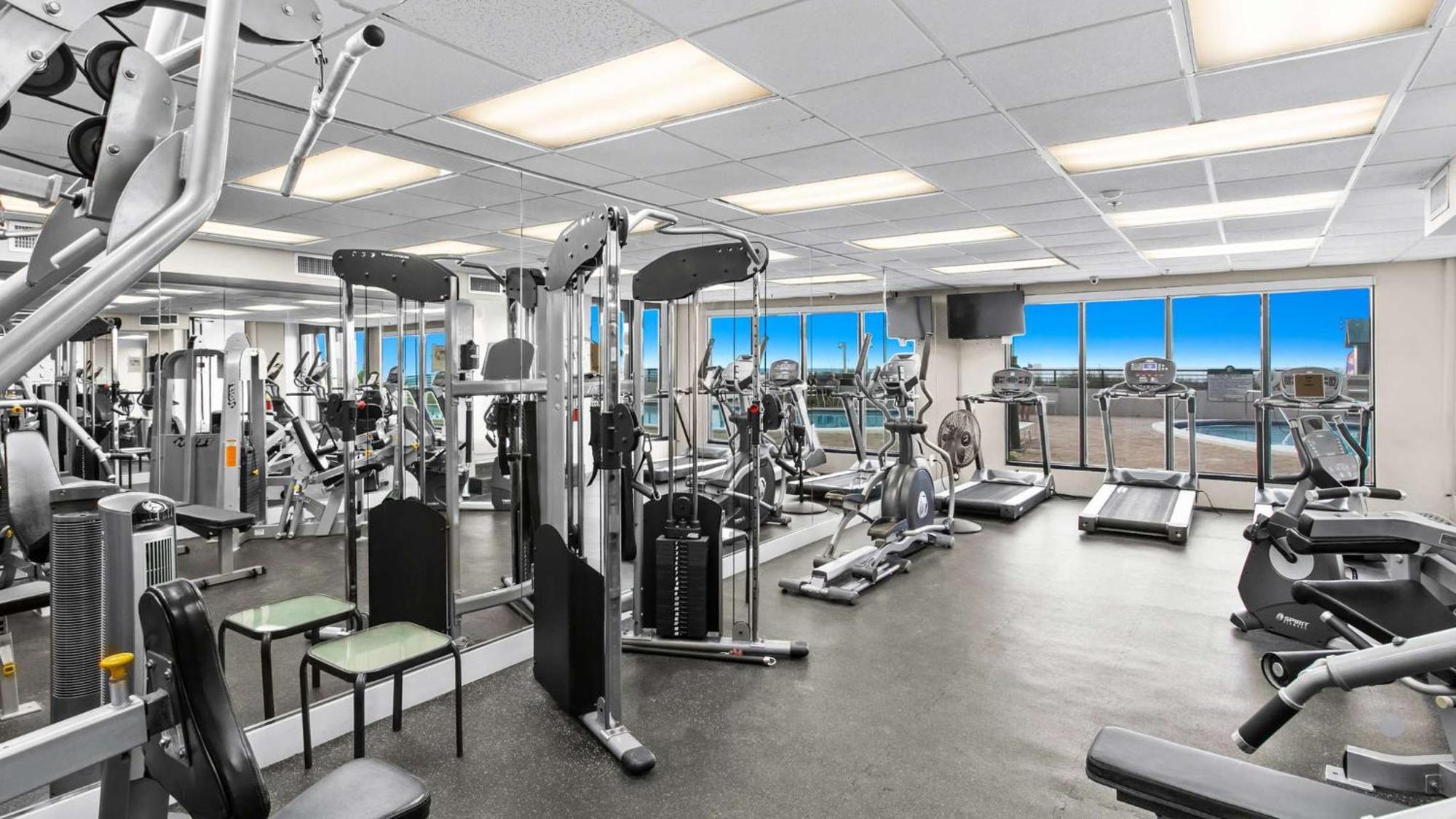 Emerald Towes 306 Front 3rd Floor * Destin
