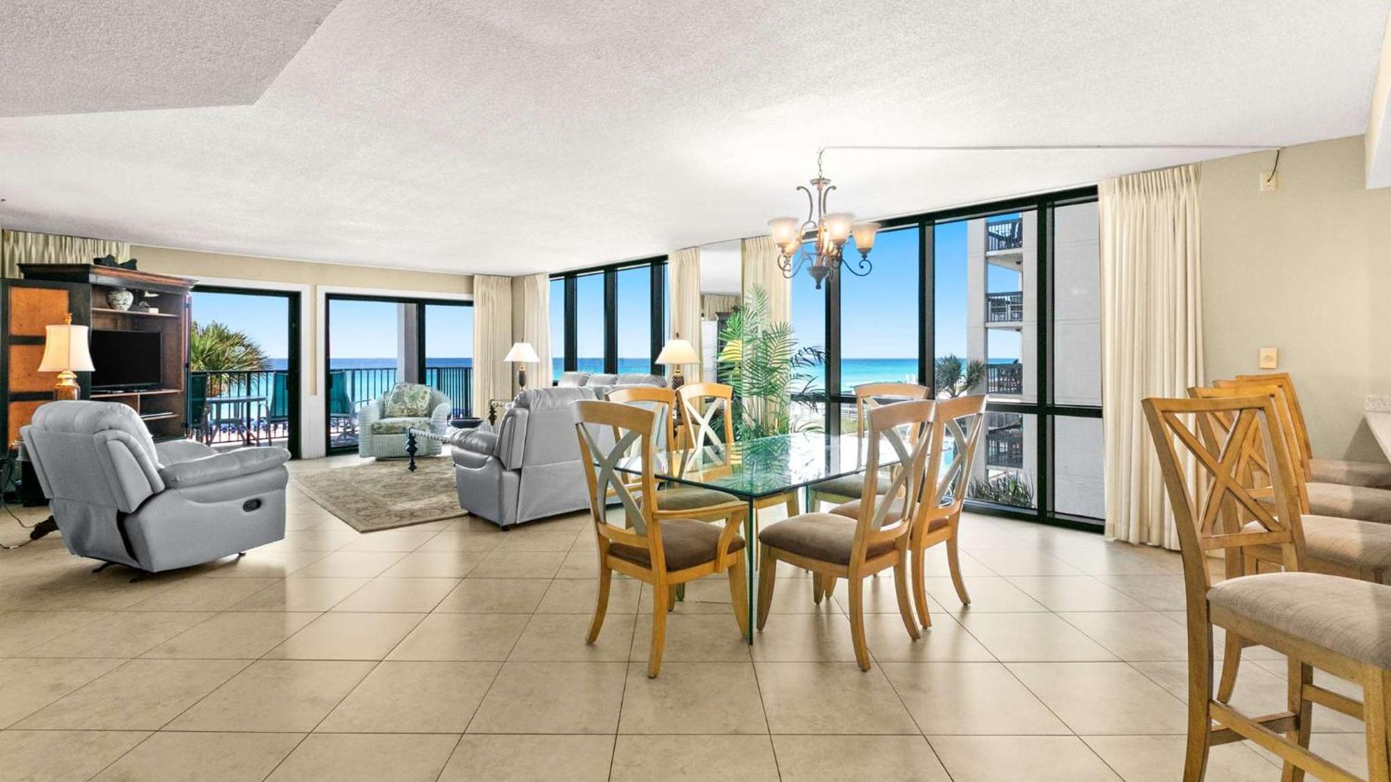 Emerald Towes 306 Front 3rd Floor Holiday home *