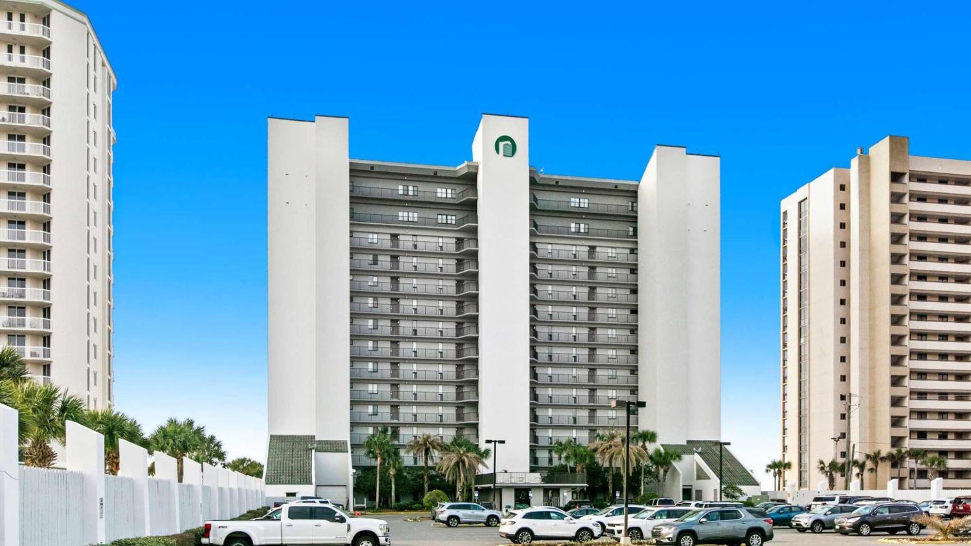 Emerald Towes 306 Front 3rd Floor Destin